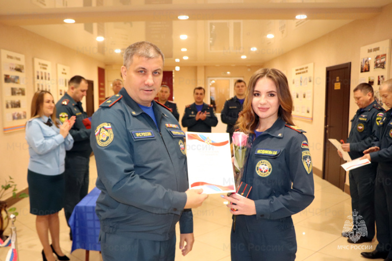 Вручены первые офицерские звания