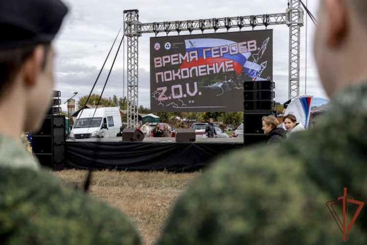 В Саратовской области росгвардейцы приняли участие в фестивале «Поколение Z.O.V.» (видео)