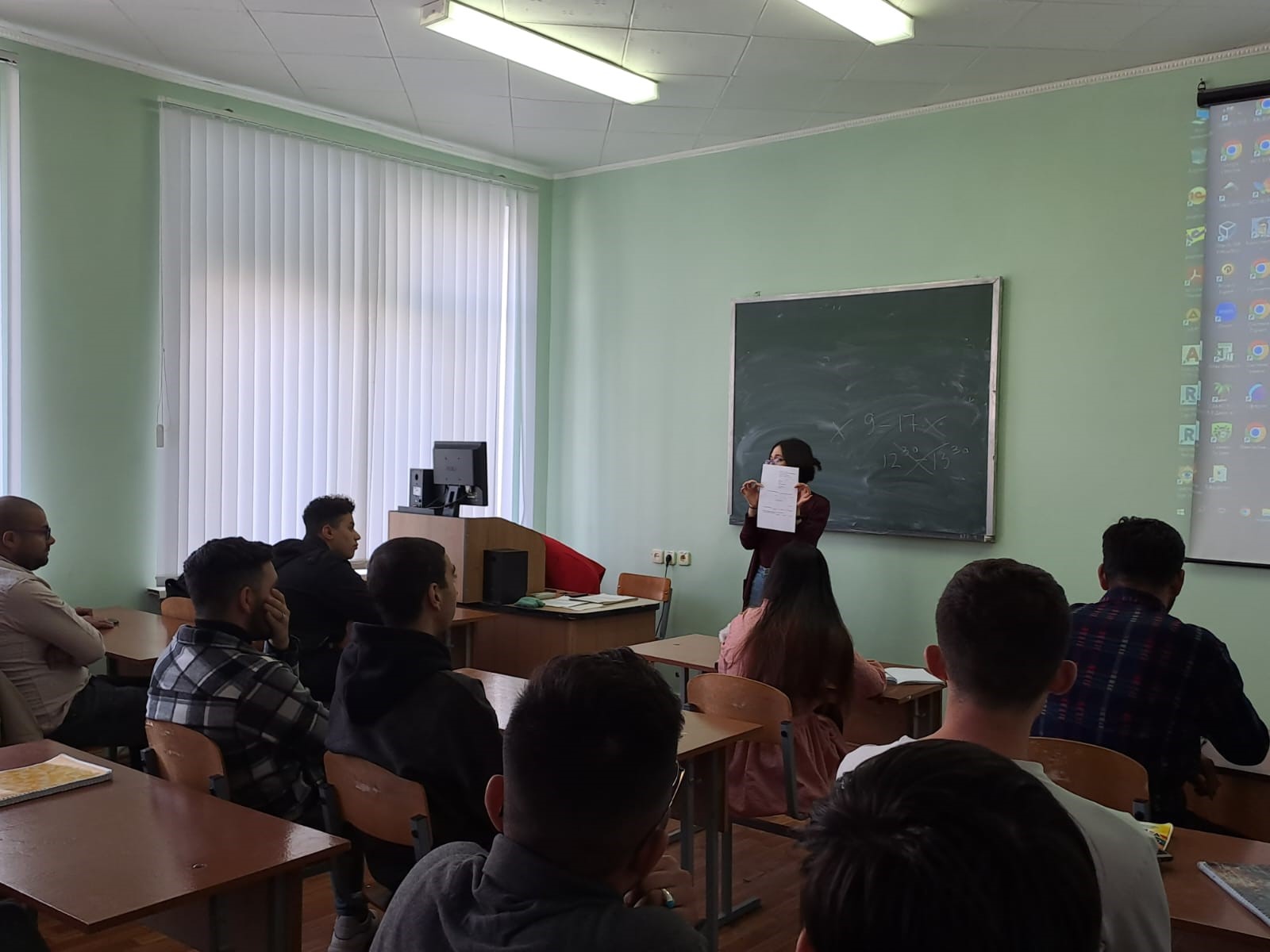 Подготовительный факультет для иностранных граждан игу. Подфак для иностранцев. Выпускной для иностранных студентов в пензе. Донецкий национальный университет кафедра. Кфу иностранные студенты.