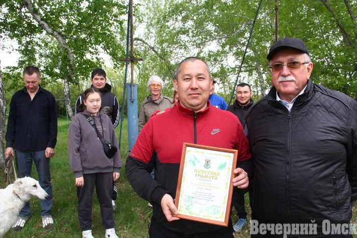 Лайки, борзые и гончие: в Омске прошла выставка охотничьих собак