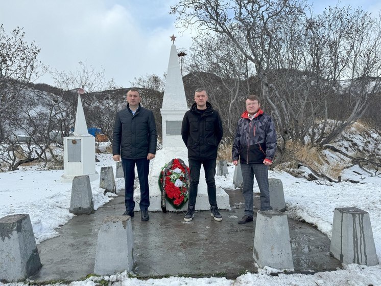 В Северо-Курильске почтили память погибших во время цунами 1952 года земляков