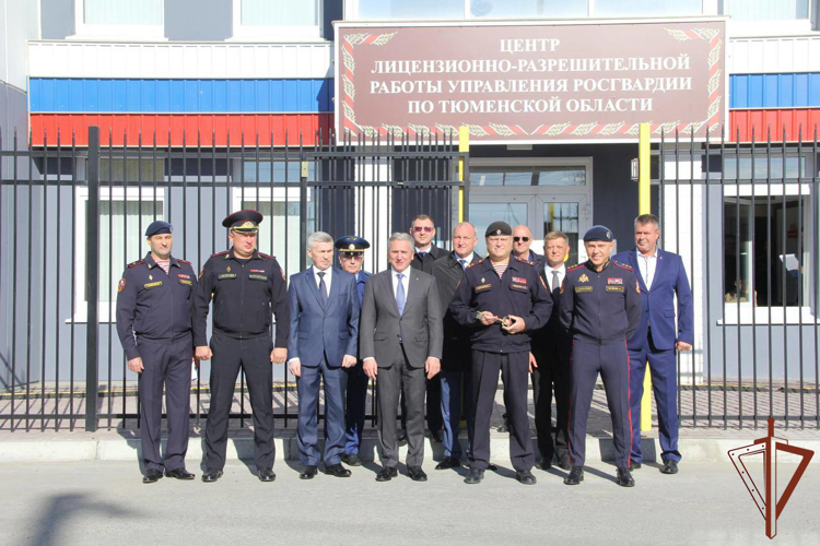 Генерал-полковник Анатолий Маликов открыл новое здание центра лицензионно-разрешительной работы в Тюмени