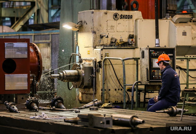 Пао уралмашзавод екатеринбург официальный сайт. Завод уралмаш екатеринбург. Уральский завод тяжелого машиностроения. Мостовые краны (уралмашзавод). Уралмашзавод продукция.