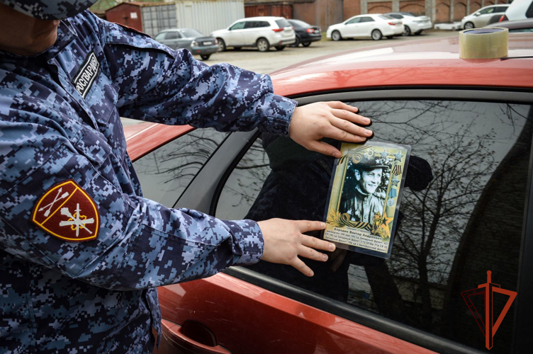 Росгвардейцы из Хакасии присоединились к патриотической акции «Бессмертный автополк»