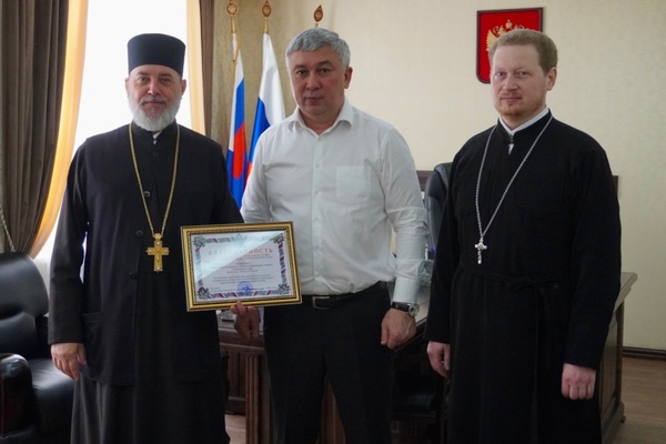 Анзор Ирисханов провел рабочую встречу по вопросам организации работы с верующими