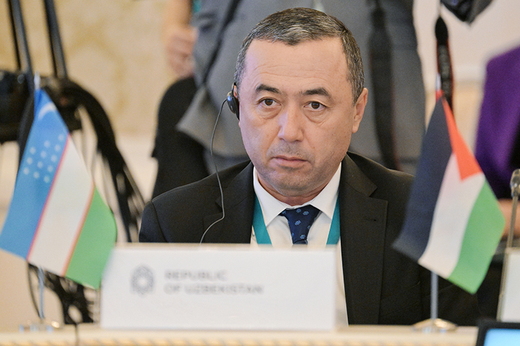 Баходир Ахмедов внес следующее предложение: организовать международные научно-культурные мероприятия, посвященные вкладу великих исламских мыслителей в развитие мировой цивилизации