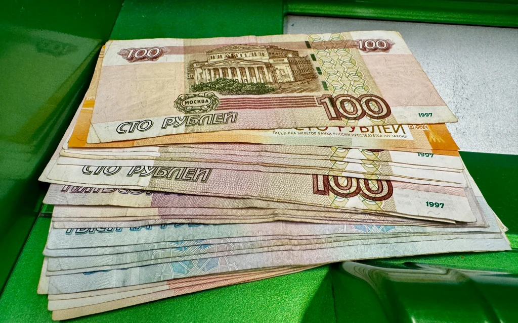 Замдиректора центра соцобслуживания Новозыбкова начнут судить за 15 взяток