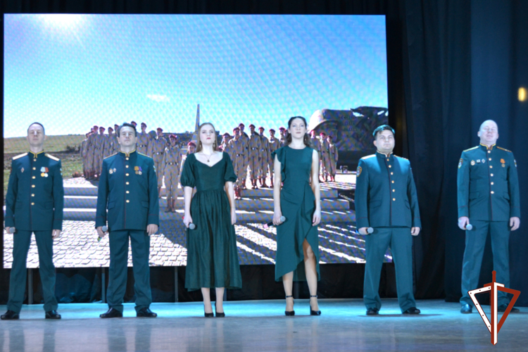 В Курганской области ансамбль песни и пляски Уральского ордена Жукова округа Росгвардии выступил для ветеранов боевых действий