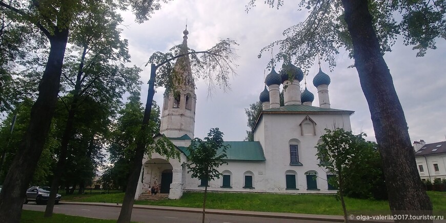 Церковь Николая Чудотворца в Рубленом Городе — недействующий православный храм в Ярославле на Которосльной набережной. Единственный храм на территории бывшего Ярославского кремля, сохранившийся с XVII века.