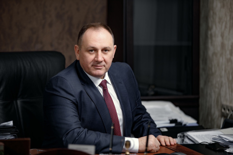 «За выдающийся вклад в социально-экономическое развитие автономного округа»: Глава Ханты-Мансийска Максим Ряшин получил премию