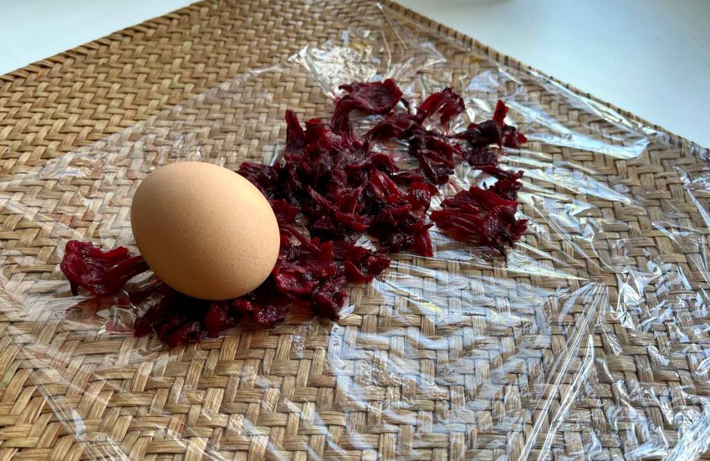 Проверено 1ul: популярные способы покраски яиц к Пасхе