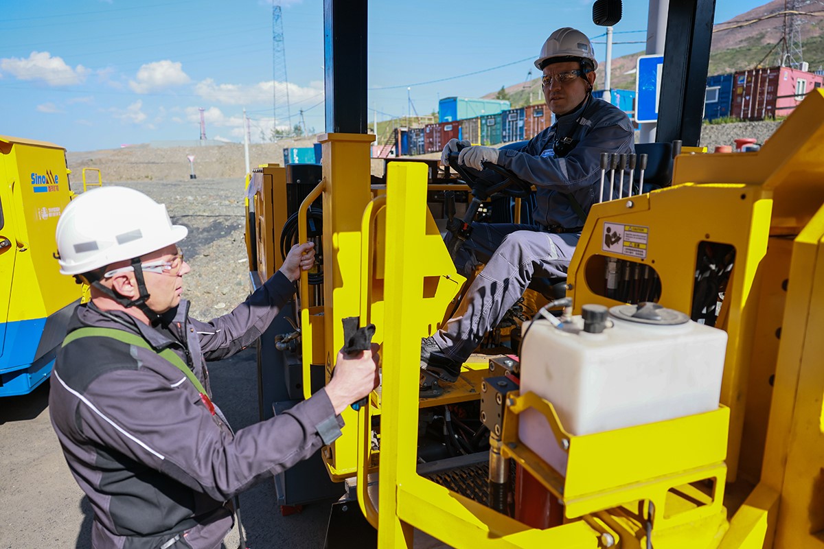 Калийный рудник еврохим. Березовский золотодобывающий рудник. Давид яковлевич рудник. Вакансия рудник. Вакансия рудник.