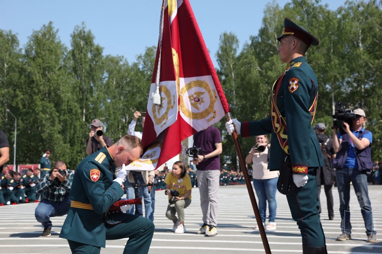 Росгвардия приглашает абитуриентов в свои военные институты