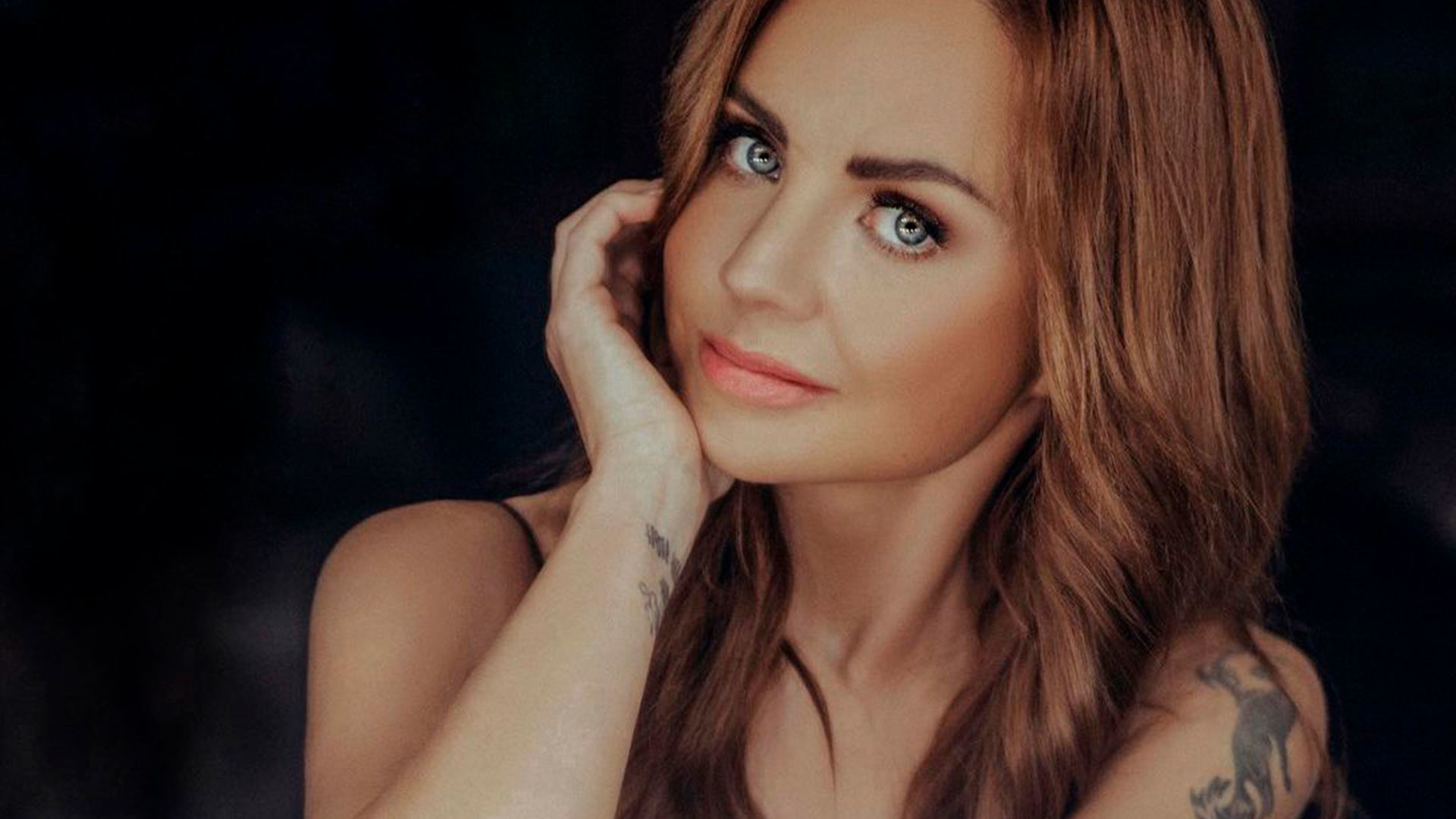 Нюша фабрика звезд. Певицы которые добились популярности в 16. Макsим сейчас. Певицы которые родились в. Певица макsим 2022.