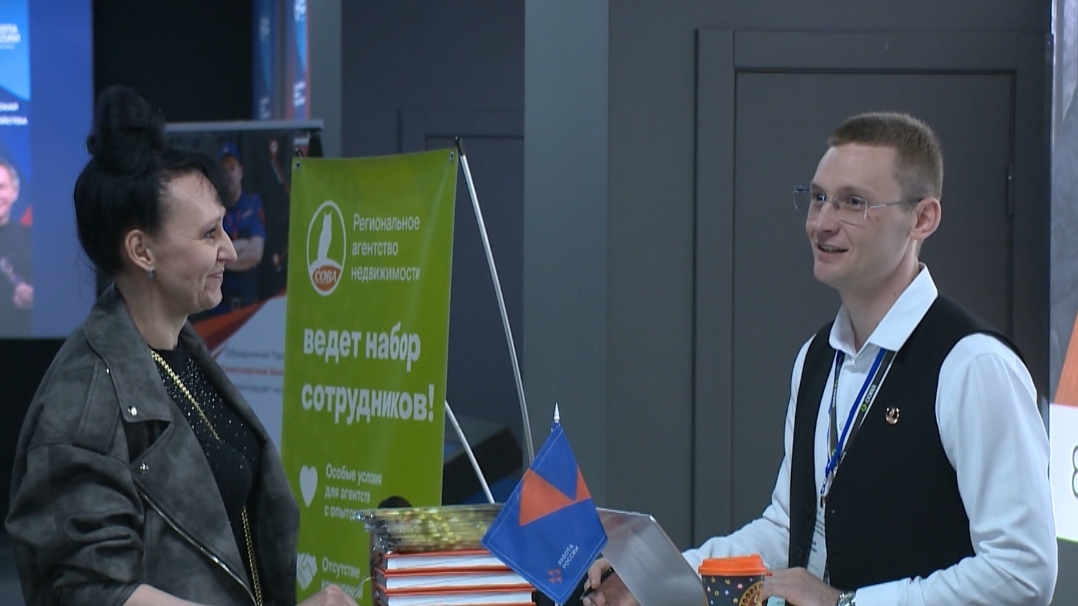 На ярмарке «Работа России. Время возможностей» в Сургуте представили больше 180 вакансий