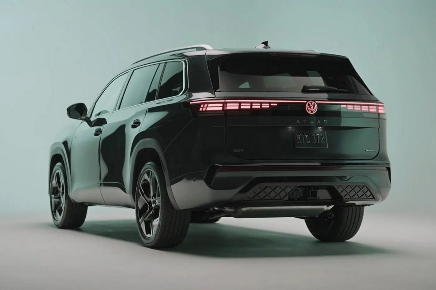 Товар для Америки: самые интересные экспонаты автосалона в Нью-Йорке