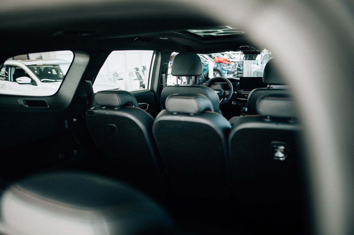 Большие планы на 2026 год? Реализуйте их с семиместным Geely Okavango!