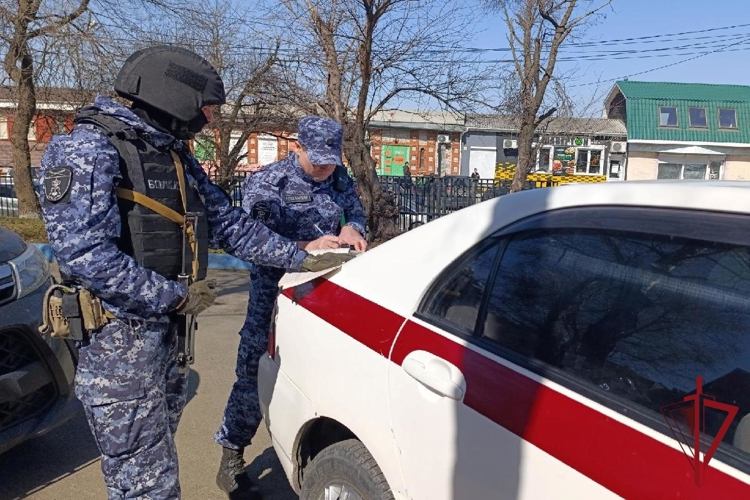 Сотрудники Росгвардии в Приморье обнаружили и задержали гражданина, находящегося в розыске
