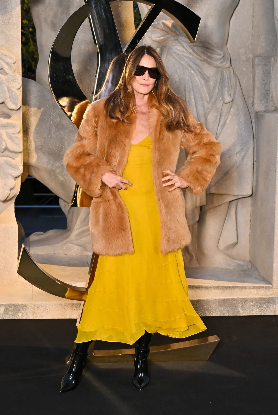 Неделя моды в Париже: Мадонна, Рене Зеллвегер и Катрин Денев