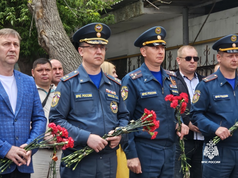 Открытие доски памяти в Алуште