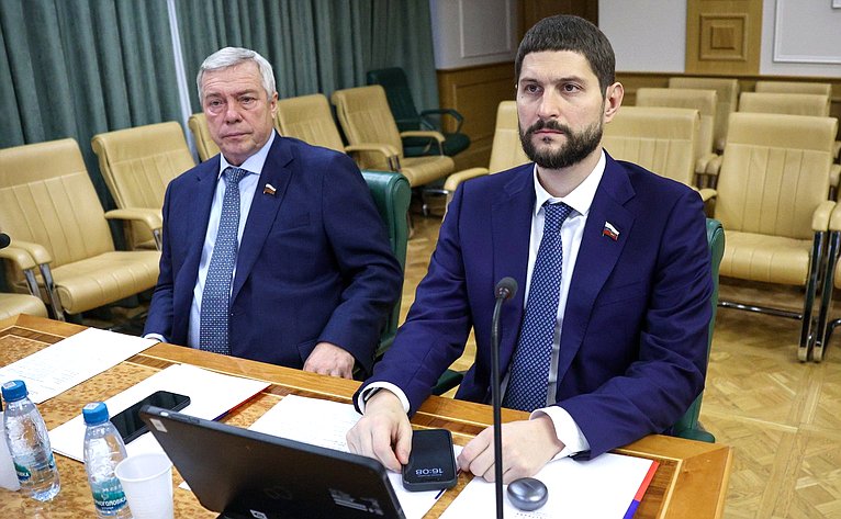 Александр Волошин