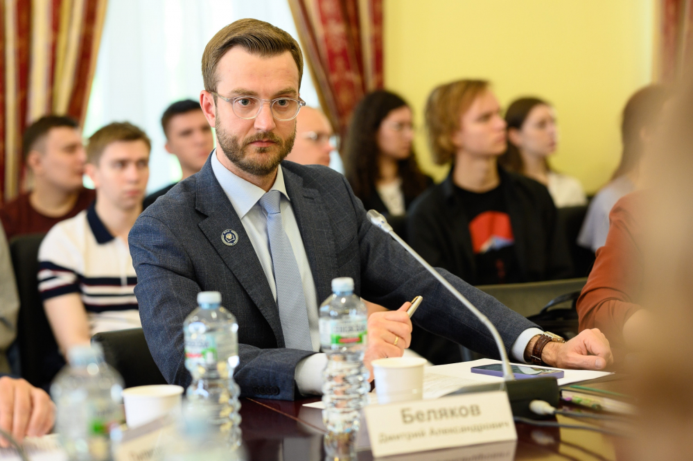 Директор Института международных отношений и социально-политических наук Дмитрий Беляков избран президентом Российского союза германистов