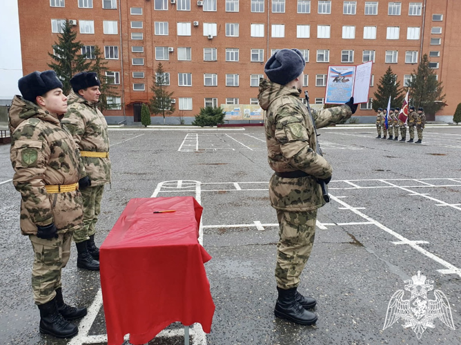 НОВОБРАНЦЫ ВЛАДИКАВКАЗСКОГО СОЕДИНЕНИЯ РОСГВАРДИИ ПРИНЯЛИ ПРИСЯГУ