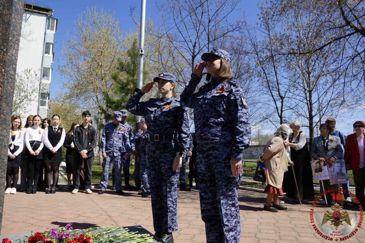 В Хабаровске росгвардейцы стали участниками Всероссийского автопробега «Вахта памяти. Сыны Великой Победы»