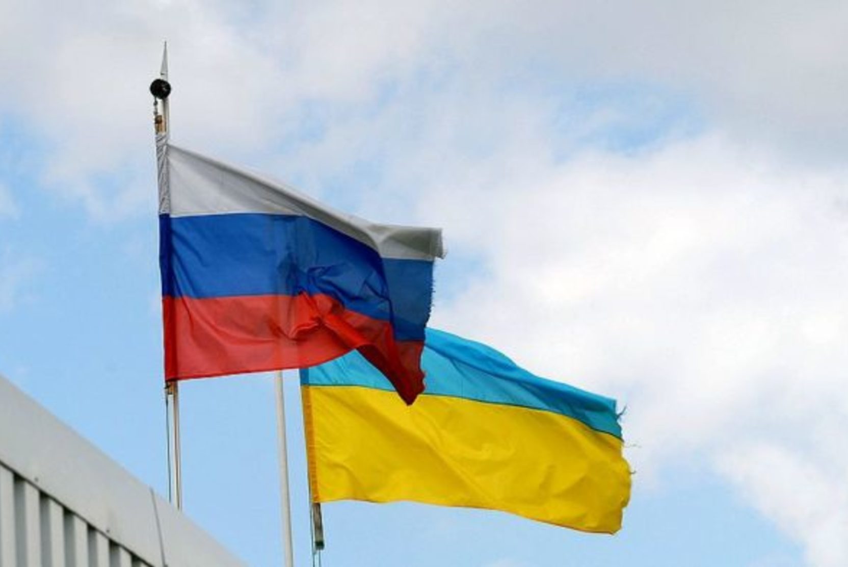 Украинский флаг россия. Флаг РФ И Украины. Украина – это Россия. Российский и украинский флаг. Флаг России и Украины вместе.