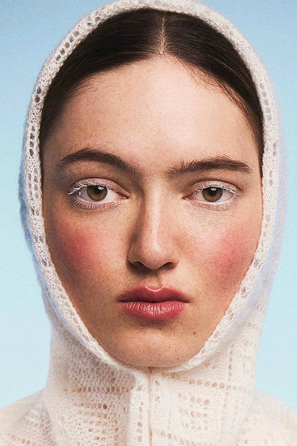 Фото в галерее: MAAG x Фабрика Оренбургских пуховых платков