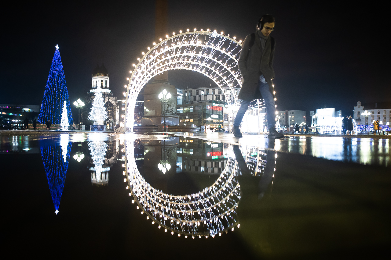 новогодняя москва. путешествие в рождество. где побывать на новогодние праздники 2024. рождество в москве. фестиваль «путешествие в рождество» (москва) каток.