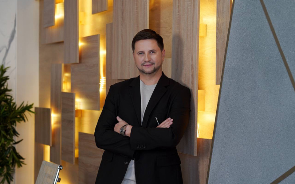 Дмитрий Новиков