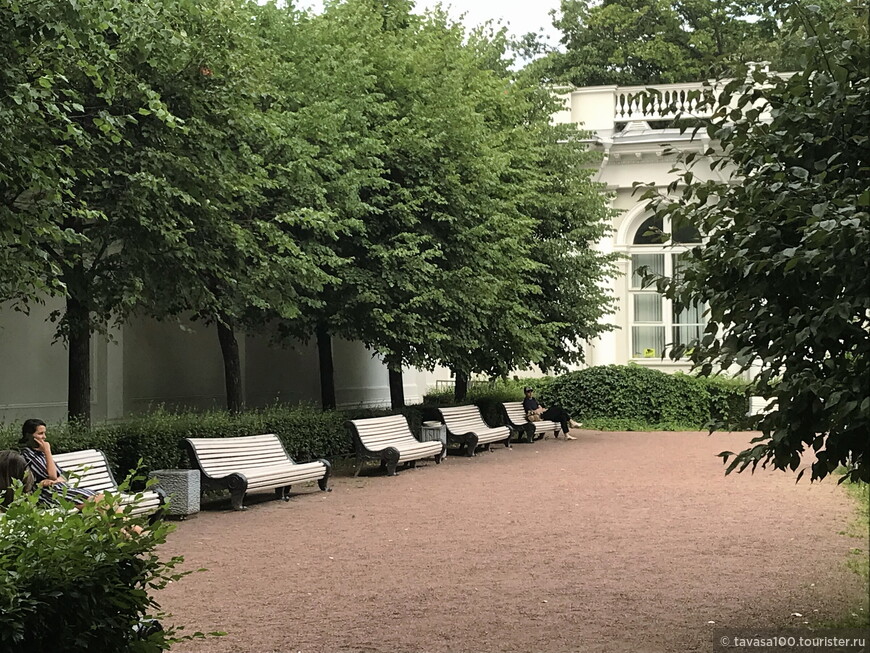 От Аничкова сада до улицы Росси