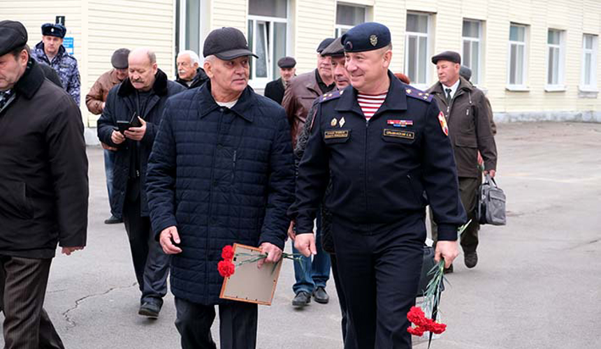 В Орле росгвардейцы отметили 105-летие воинской части войск правопорядка