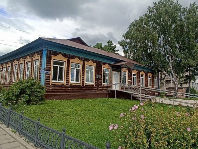 В Колосовском районе Омской области по нацпроекту создают современную модельную библиотеку 