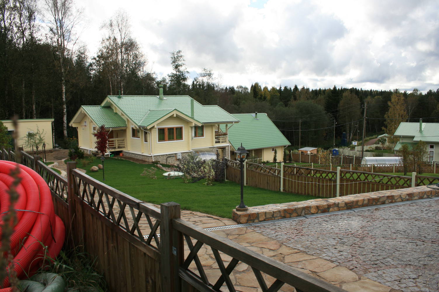 Старорусское поселок недвижимость. Западная лица коттеджный поселок. Западная лица коттеджный поселок. Западное солнце дом. Западное солнце выборгский район.