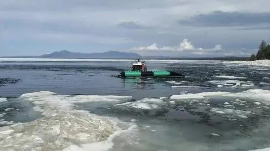 На Байкале перевернулся катер с пассажирами что известно
