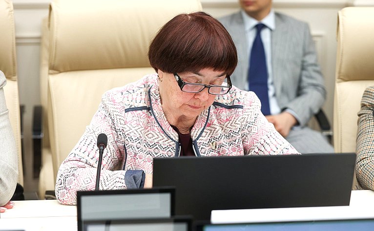 Круглый стол Комитета СФ по аграрно-продовольственной политике и природопользованию «Наука и образование для нужд агропромышленного комплекса: проблемы и перспективы»