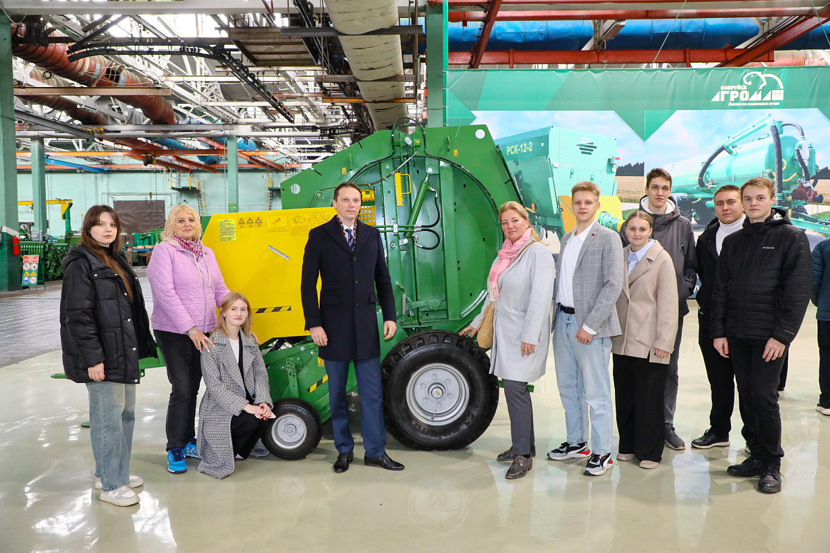 «Эстафету юбилейного огня» приняли на площадке «Бобруйскагромаш»