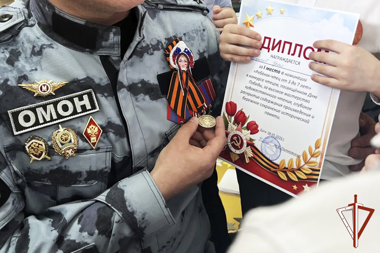 На Ямале сотрудники ОМОН «Север» приняли участие в патриотических мероприятиях ко Дню Победы