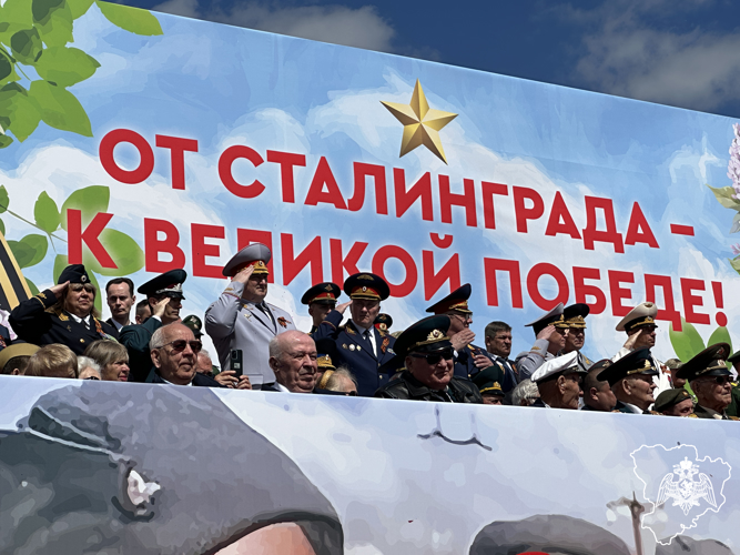 В Волгограде росгвардейцы приняли участие в праздничных мероприятиях и параде Победы