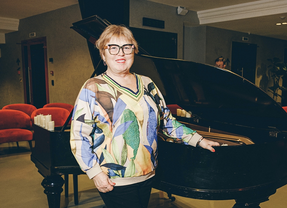 Мольер от Салимзянова, музыка от Гусева, «мяу» от Дариной и анонсы от Диамантэ