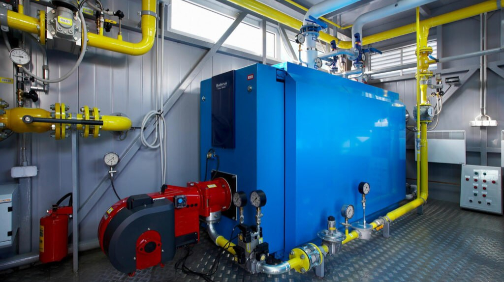 «Тёпленькая пошла»: как в Брянске стартовал отопительный сезон