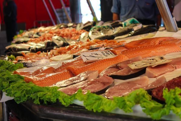Неожиданно! Морепродукты исчезают с прилавков: рестораны бьют тревогу из-за цен