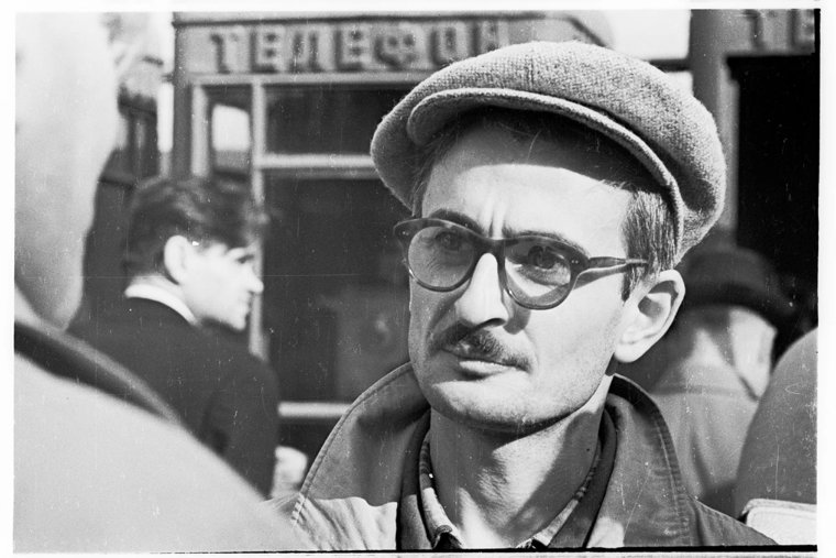 В 1968–1971 годах Хуциев — художественный руководитель Творческого объединения «Экран» Центрального телевидения