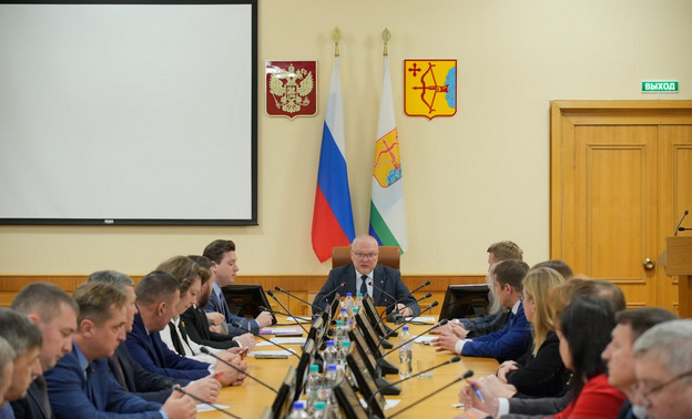 Губернатор Кировской области отчитался о первых решениях по итогам прямой линии