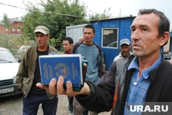 135 тысяч Таджиков, выдворенных из России, беспрепятственно вернулась в РФ, поменяв паспорт на Родине 