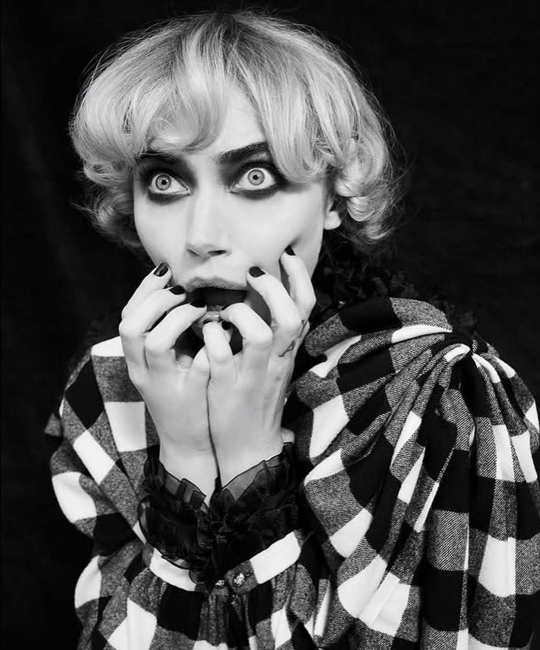 Отдел кадров: Юлия Пересильд, Диана Пожарская и Кристен Стюарт Отдел кадров: Юлия Пересильд, Диана Пожарская и Кристен Стюарт