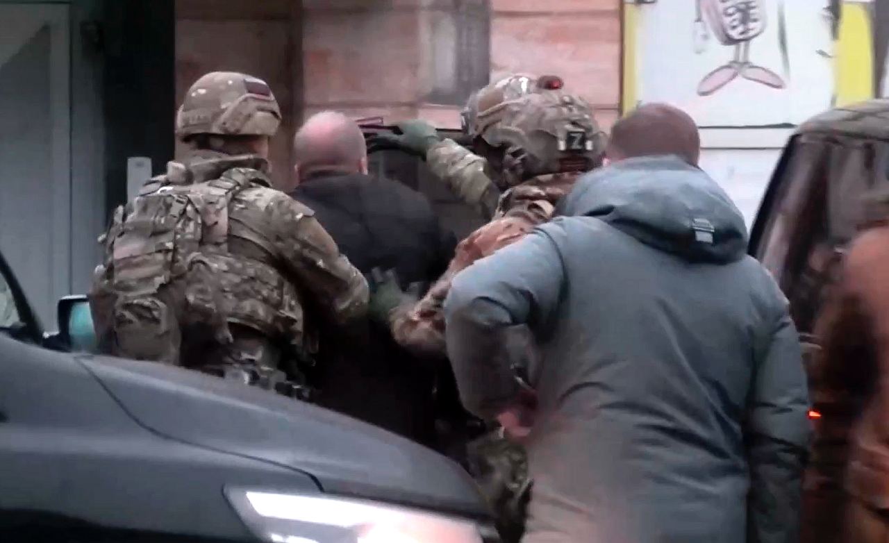 В ДНР завели уголовное дело о мародерстве на чиновников 