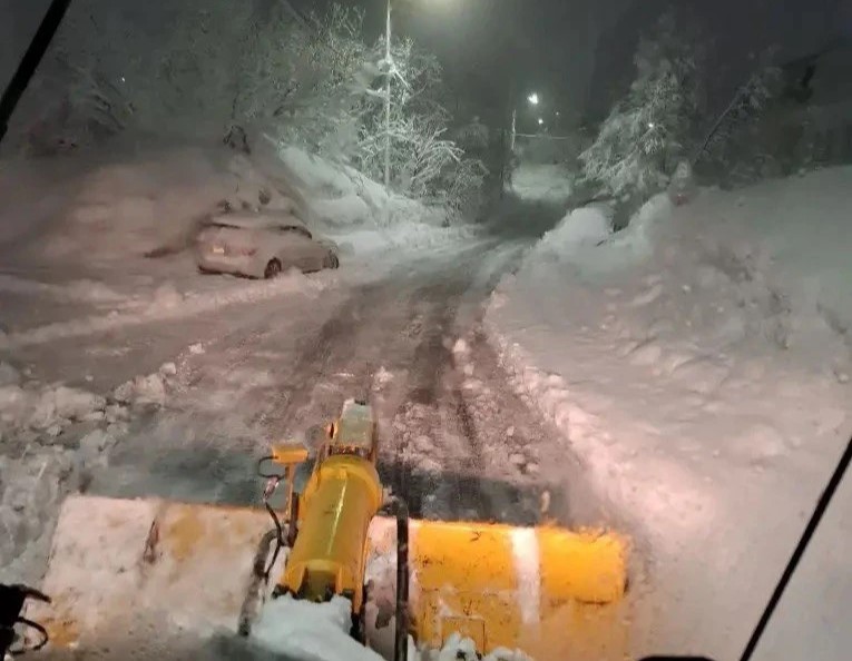 В городе ликвидируются последствия циклона